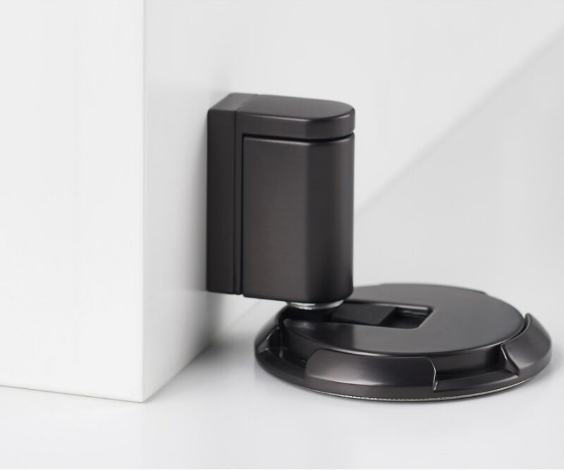 non-magnetic door closer